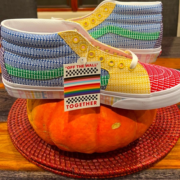 Vans SK-8 Pride Sneakers size 10.5. So GORGEOUS!! - Picture 7 of 9